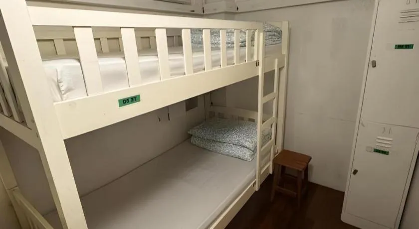 Bed in Royal Hostel Singapore