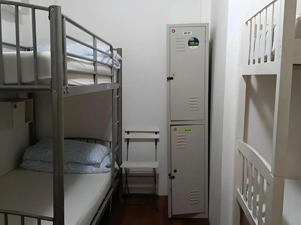 Bed in Royal Hostel Singapore