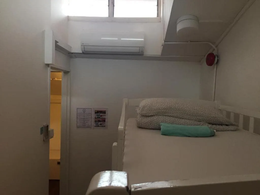 Bed in Royal Hostel Singapore