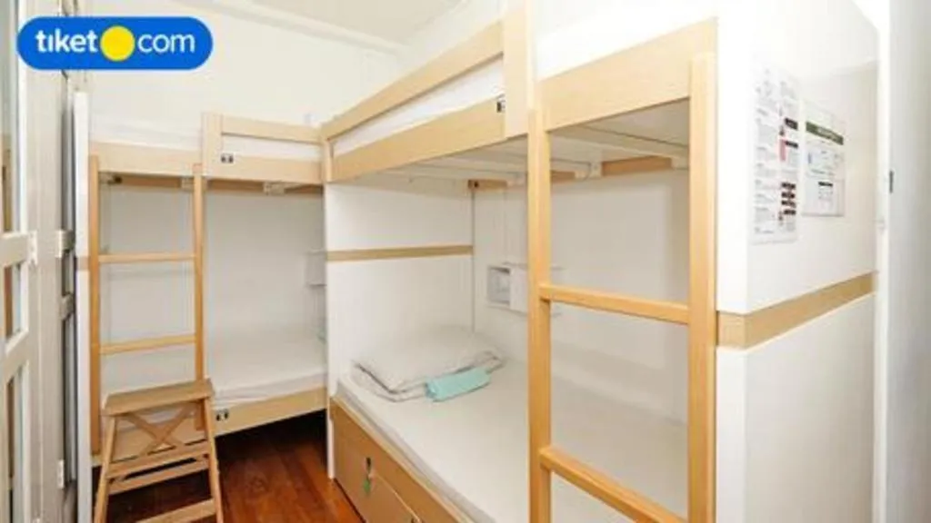 Bed in Royal Hostel Singapore