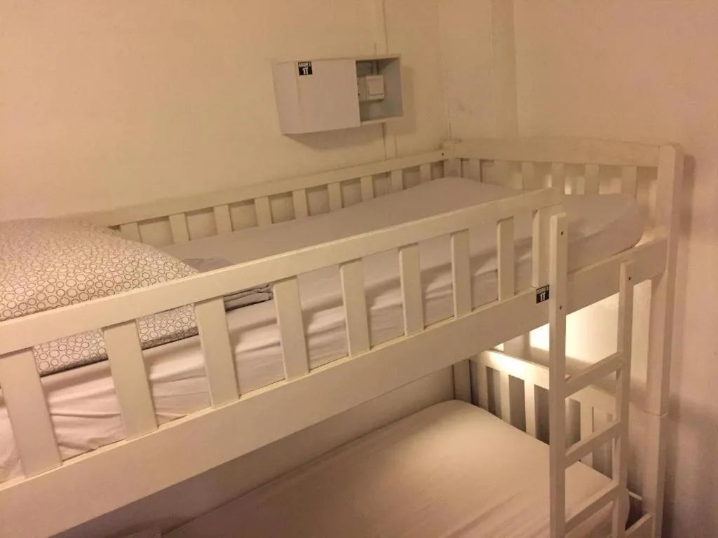 Bed in Royal Hostel Singapore