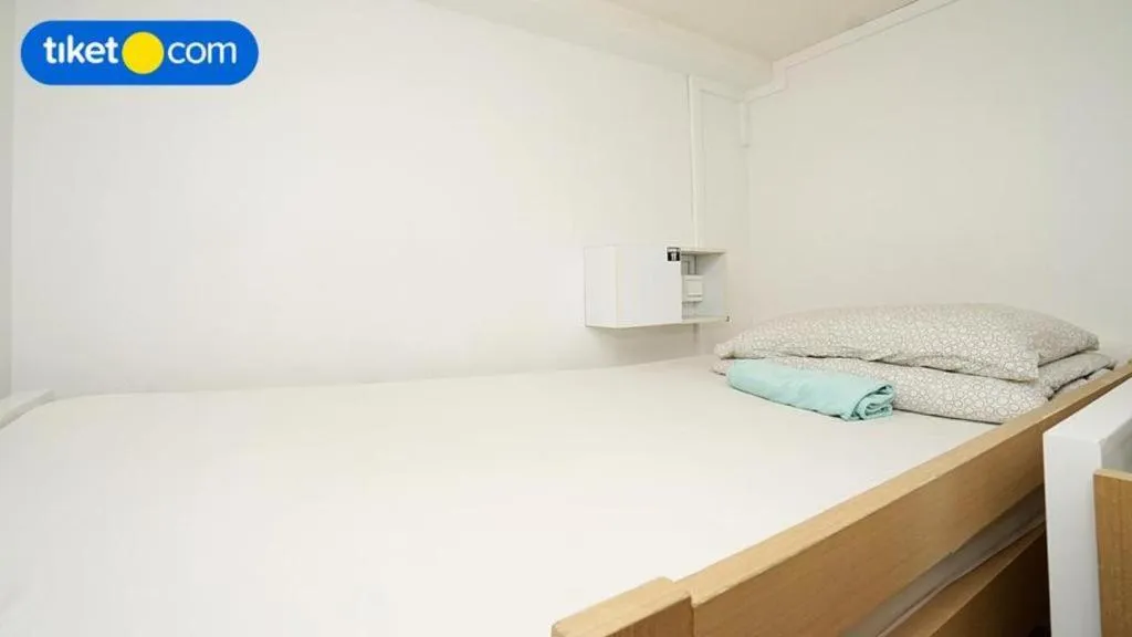 Bed in Royal Hostel Singapore