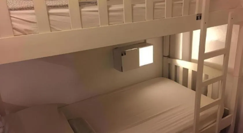 Bed in Royal Hostel Singapore