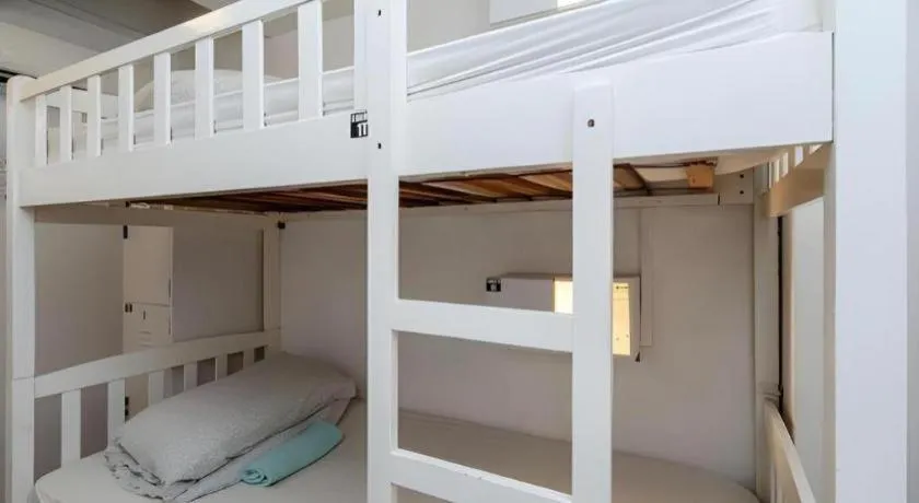 Bed in Royal Hostel Singapore