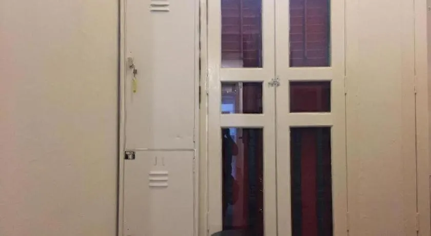 Royal Hostel Singapore