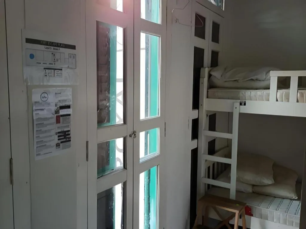 Bed in Royal Hostel Singapore