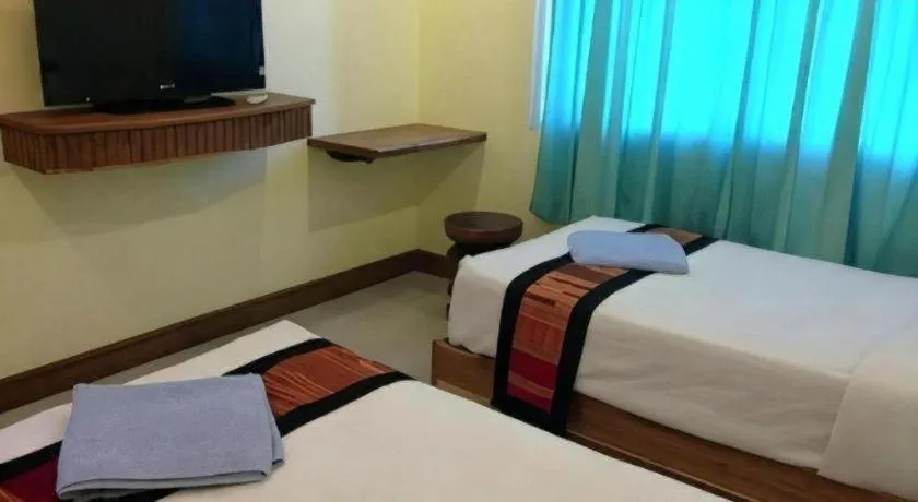 Bed in Lankham Hotel