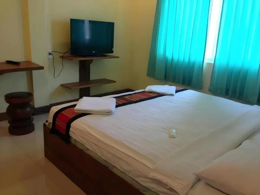 Bed in Lankham Hotel Bed in Lankham Hotel