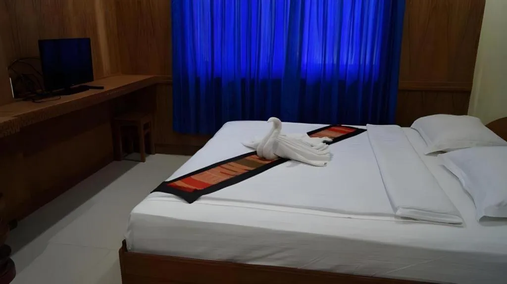 Bed in Lankham Hotel