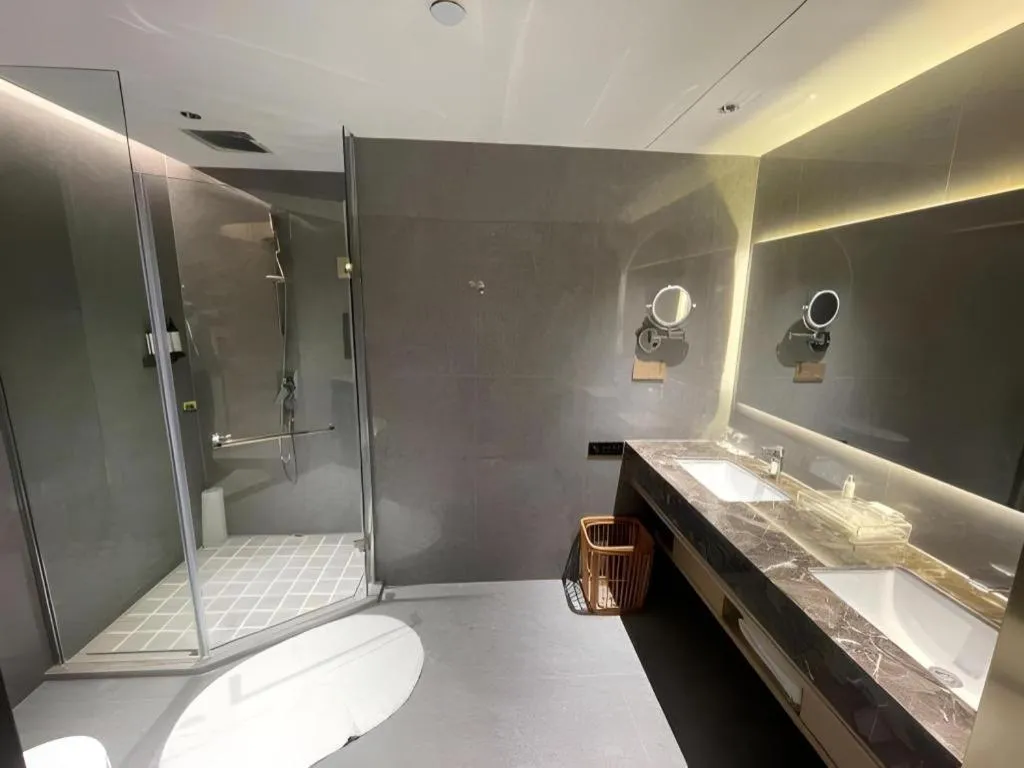 Zhangjiagang Guomao Hotel