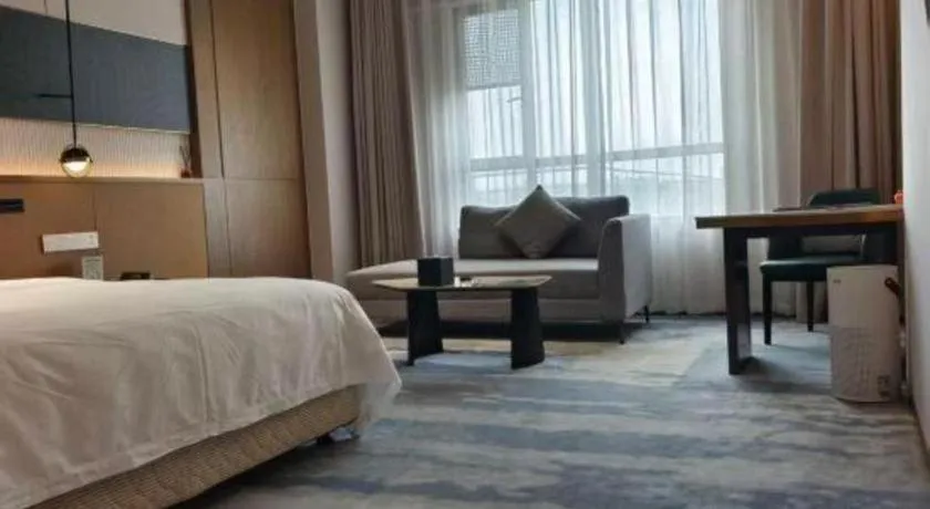 Bed in Zhangjiagang Guomao Hotel