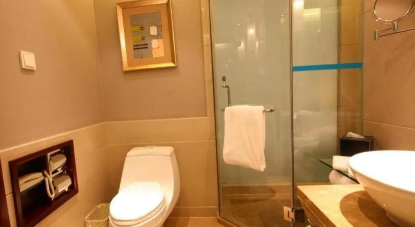 Zhangjiagang Guomao Hotel