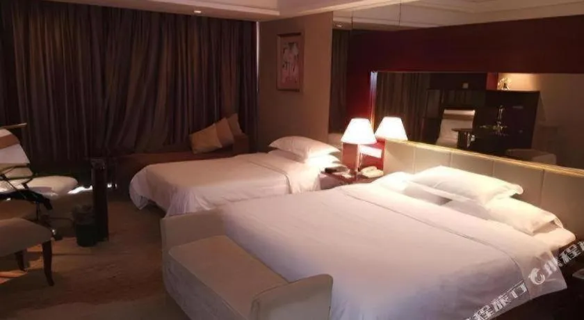 Bed in Zhangjiagang Guomao Hotel