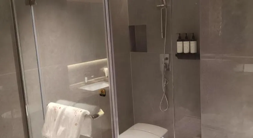 Zhangjiagang Guomao Hotel