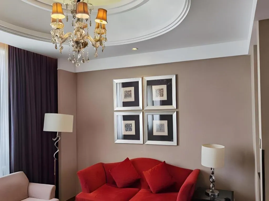 Zhangjiagang Guomao Hotel