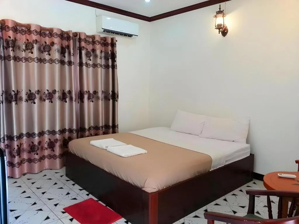 Bed in Khamsaner Hotel