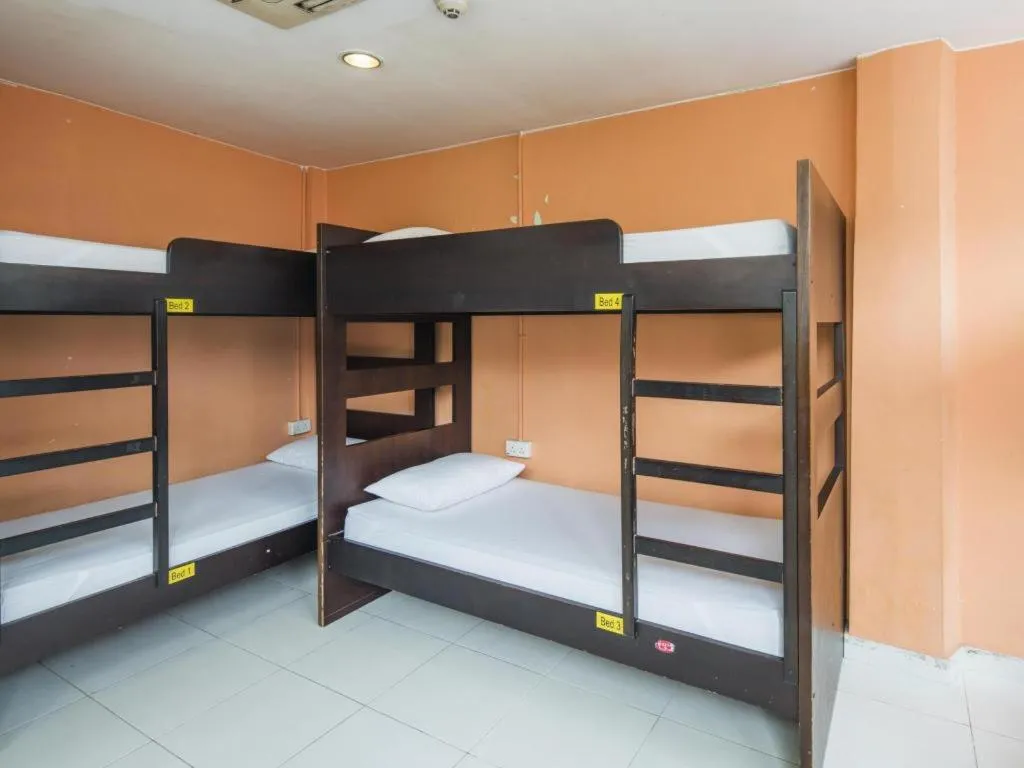 Bed in G4 Station Backpackers Hostel