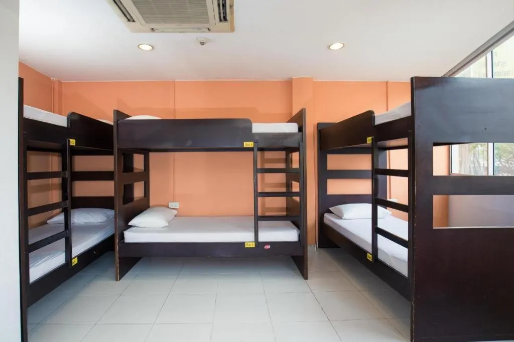 Bed in G4 Station Backpackers Hostel