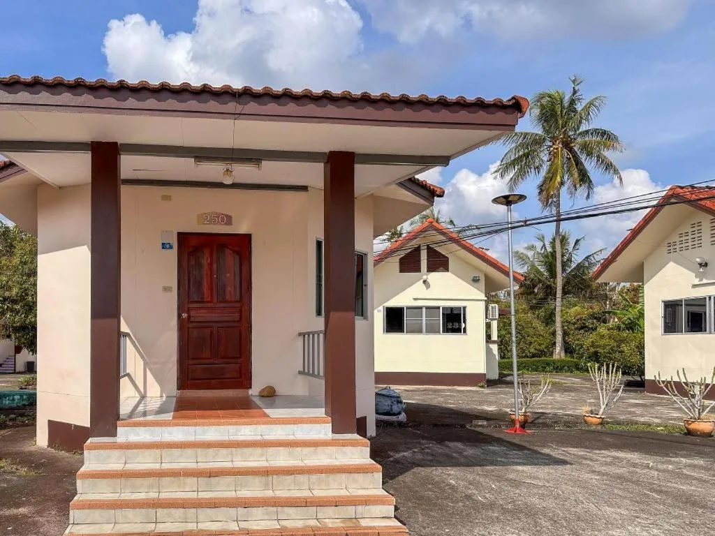 Chumphon Park Resort