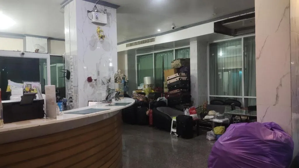 J Two S Pratunam Hotel