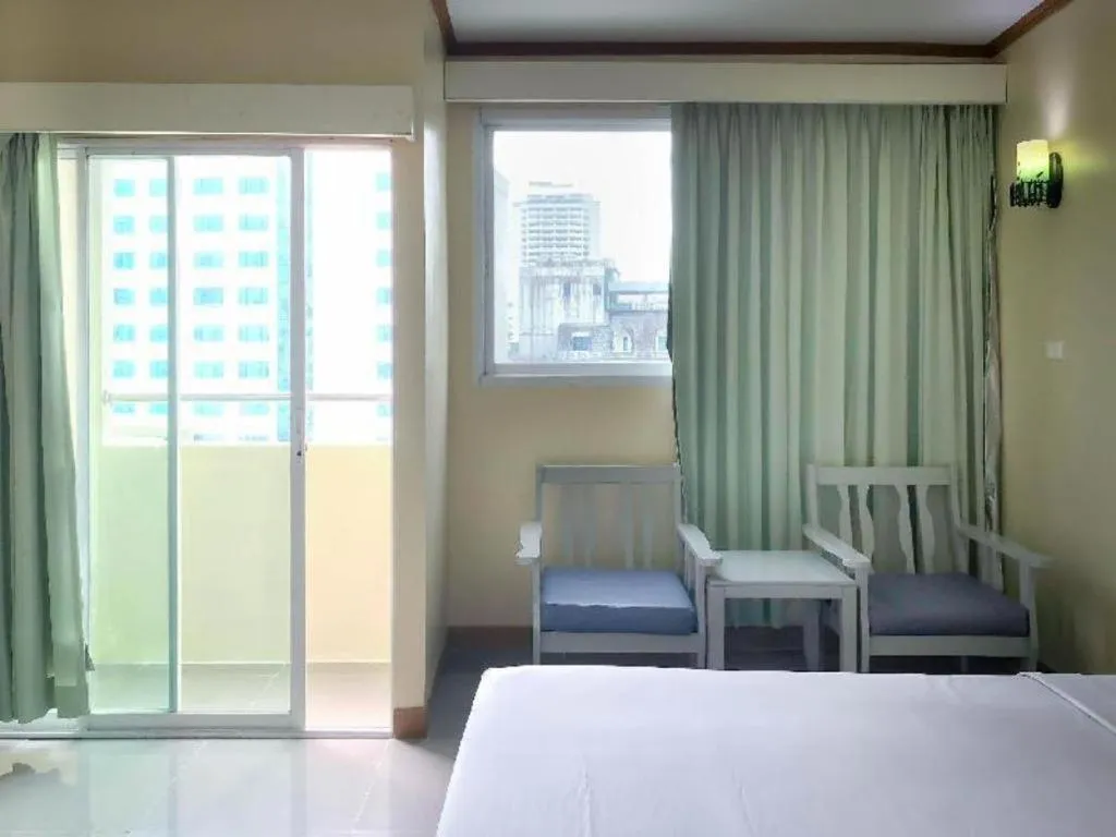 Bed in J Two S Pratunam Hotel