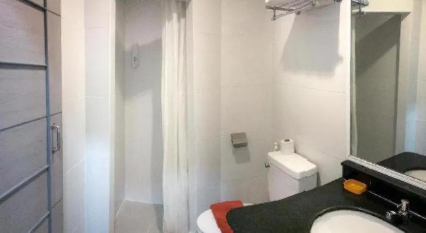 J Two S Pratunam Hotel