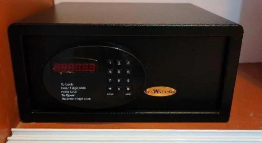 J Two S Pratunam Hotel