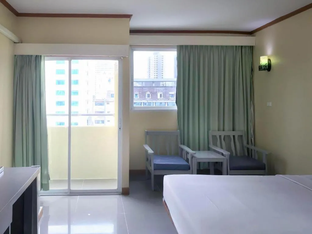 Bed in J Two S Pratunam Hotel