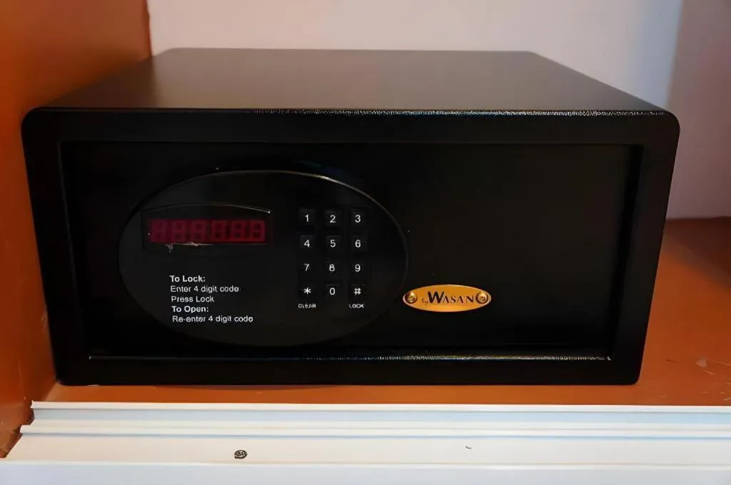 J Two S Pratunam Hotel