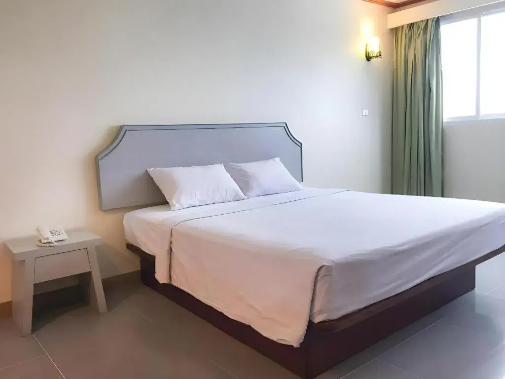 Bed in J Two S Pratunam Hotel Bed in J Two S Pratunam Hotel