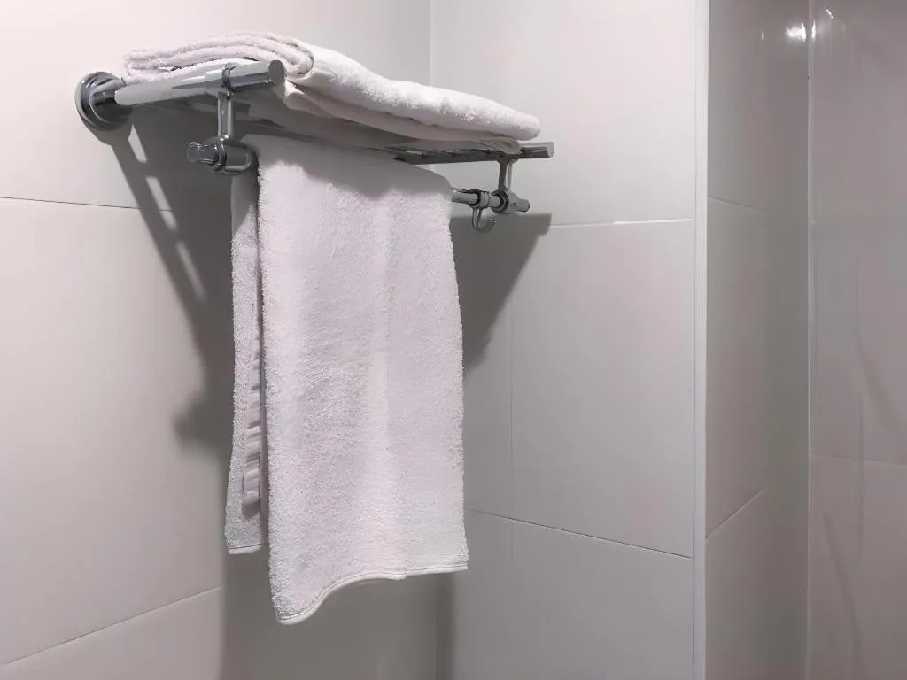 J Two S Pratunam Hotel