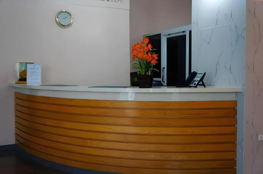 J Two S Pratunam Hotel