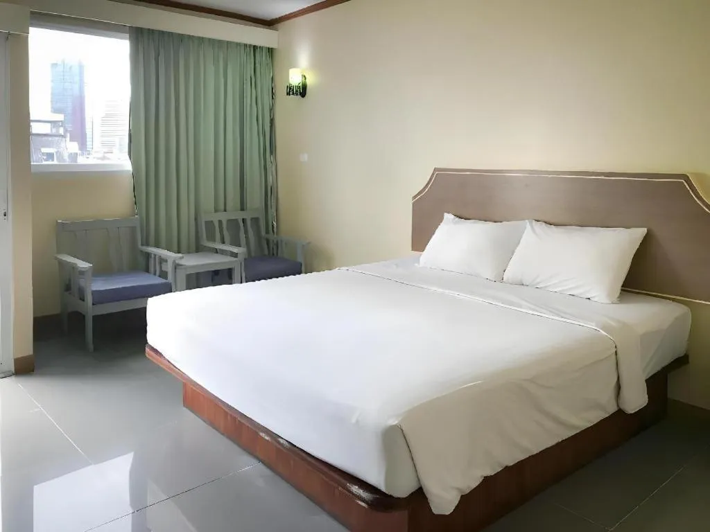 Bed in J Two S Pratunam Hotel