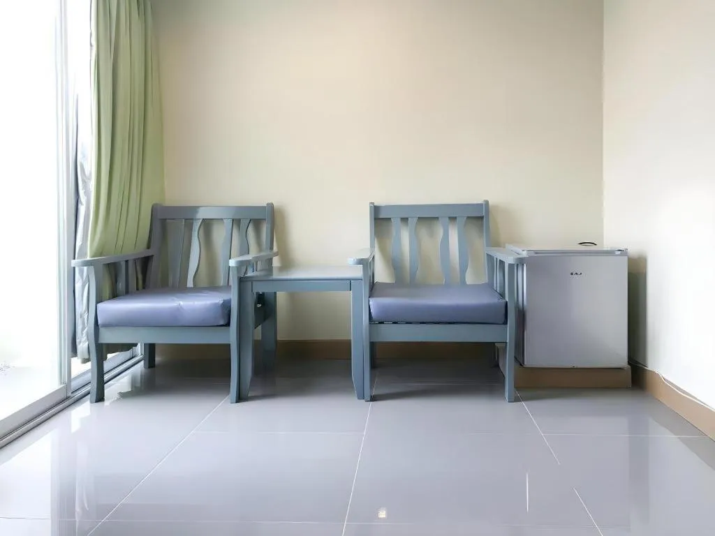 J Two S Pratunam Hotel