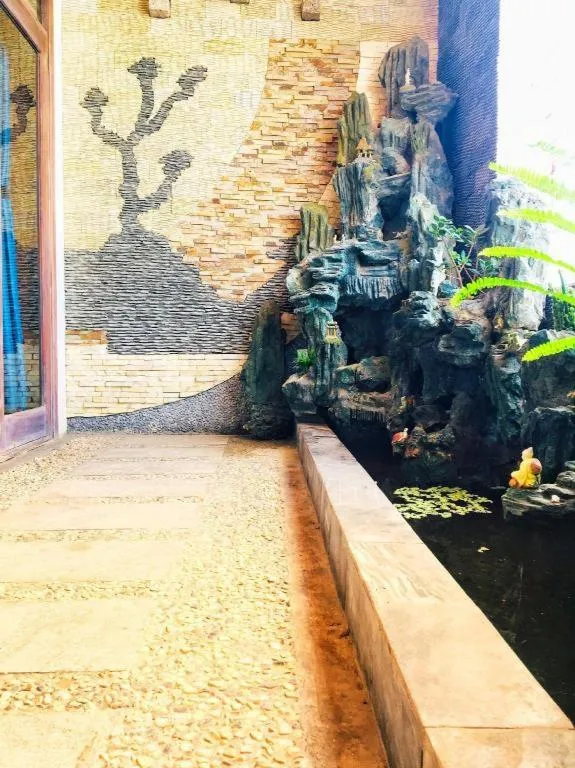 Whale Ocean View Hotel