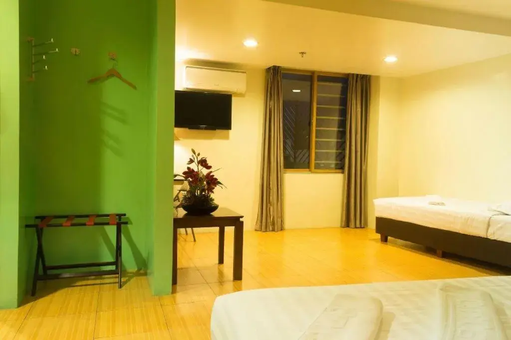 Bed in City Center Hotel Bed in City Center Hotel