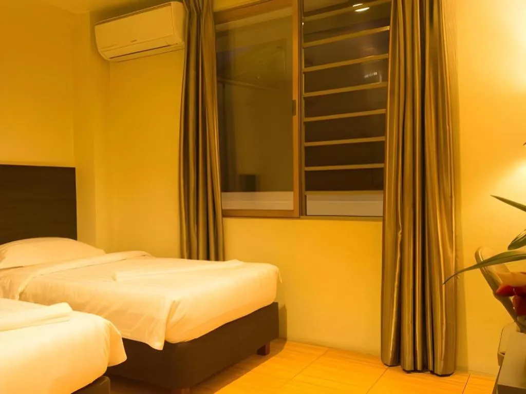 Bed in City Center Hotel