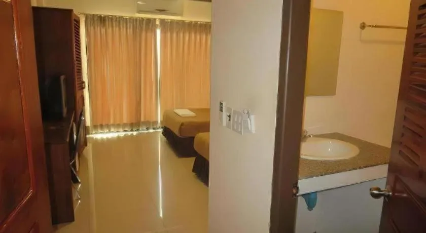 Bed in Chaleunehoung Hotel