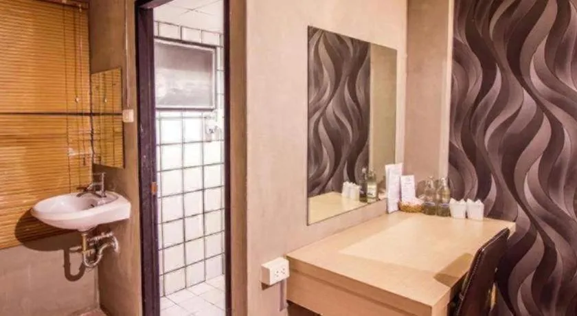 B2 Lanna Boutique & Budget Hotel