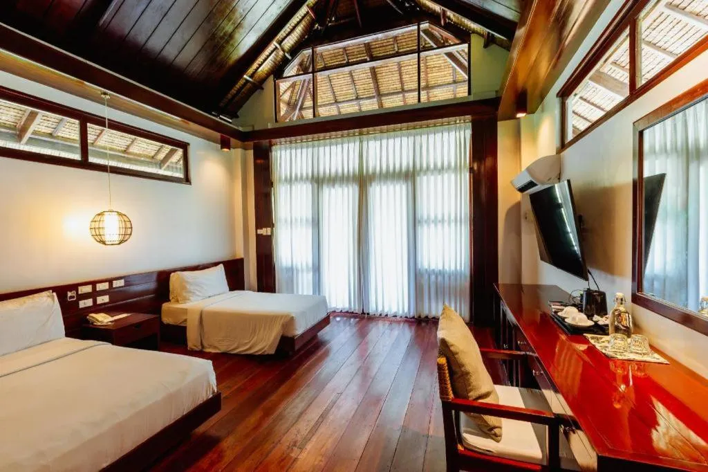 Bed in Isla Cabana Resort