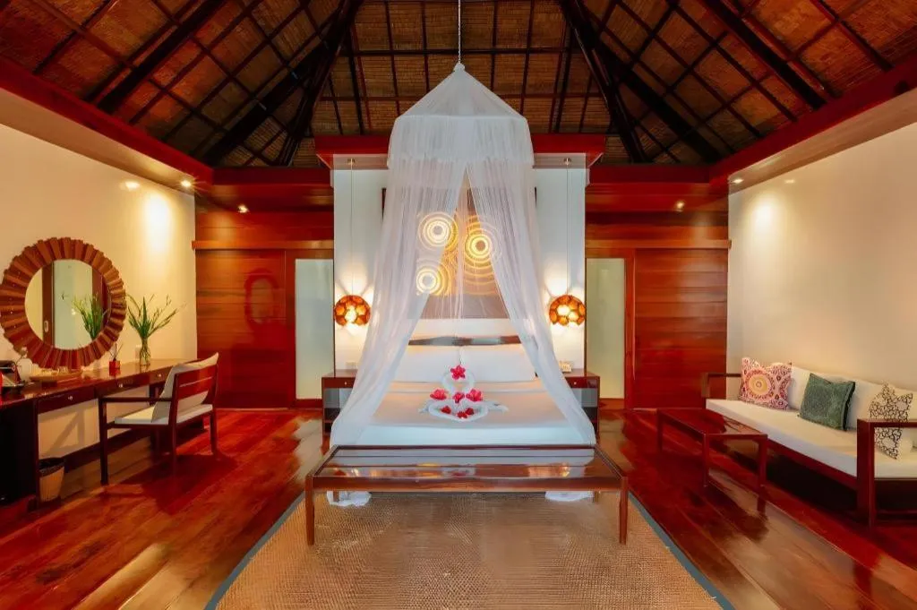 Bed in Isla Cabana Resort