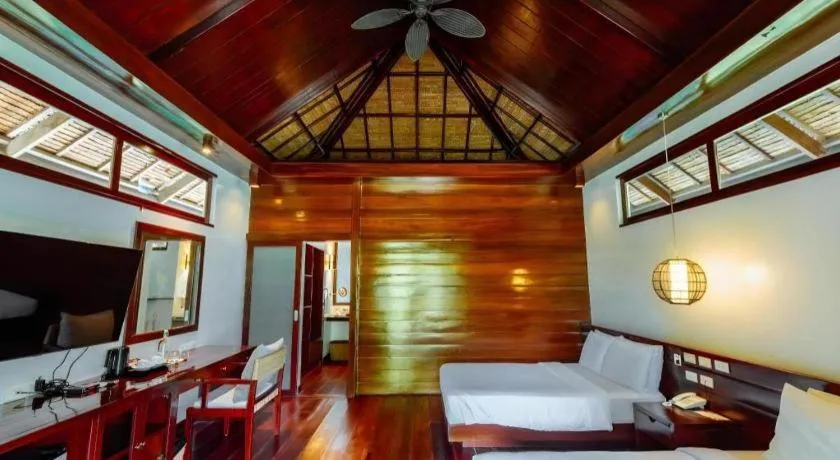 Bed in Isla Cabana Resort