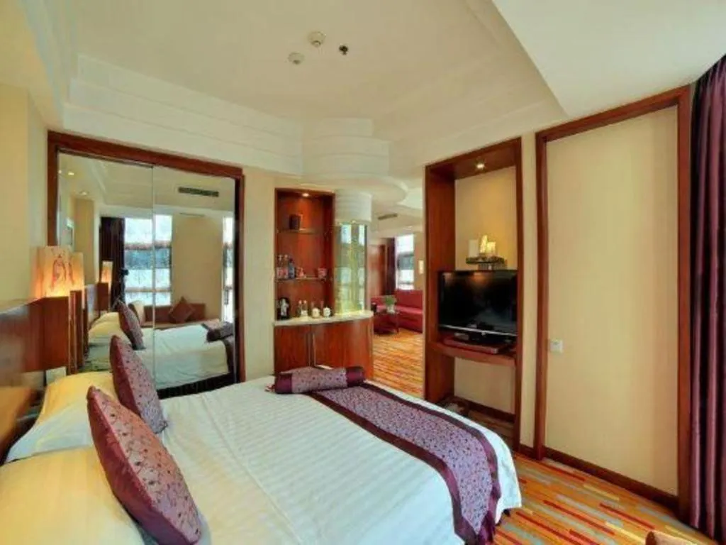 Bed in Gem Flower Jinyu Sunshine Hotel