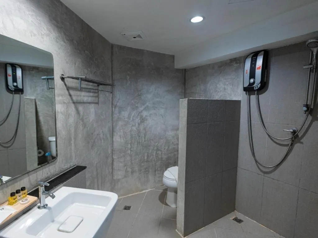 B2 Jomtien Pattaya Boutique & Budget Hotel