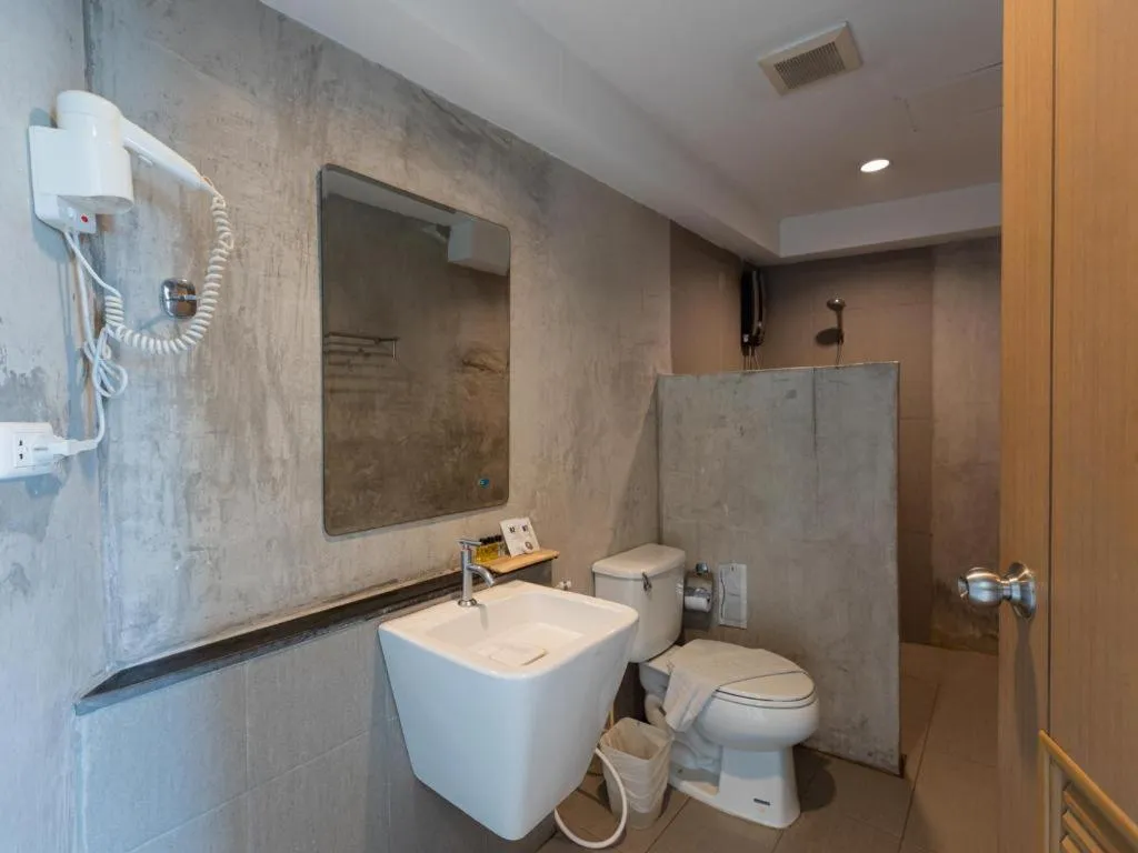 B2 Jomtien Pattaya Boutique & Budget Hotel