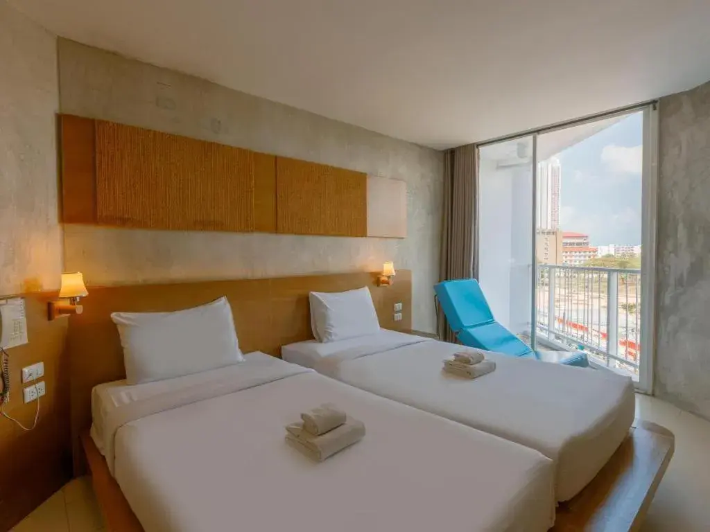 Bed in B2 Jomtien Pattaya Boutique & Budget Hotel Bed in B2 Jomtien Pattaya Boutique & Budget Hotel