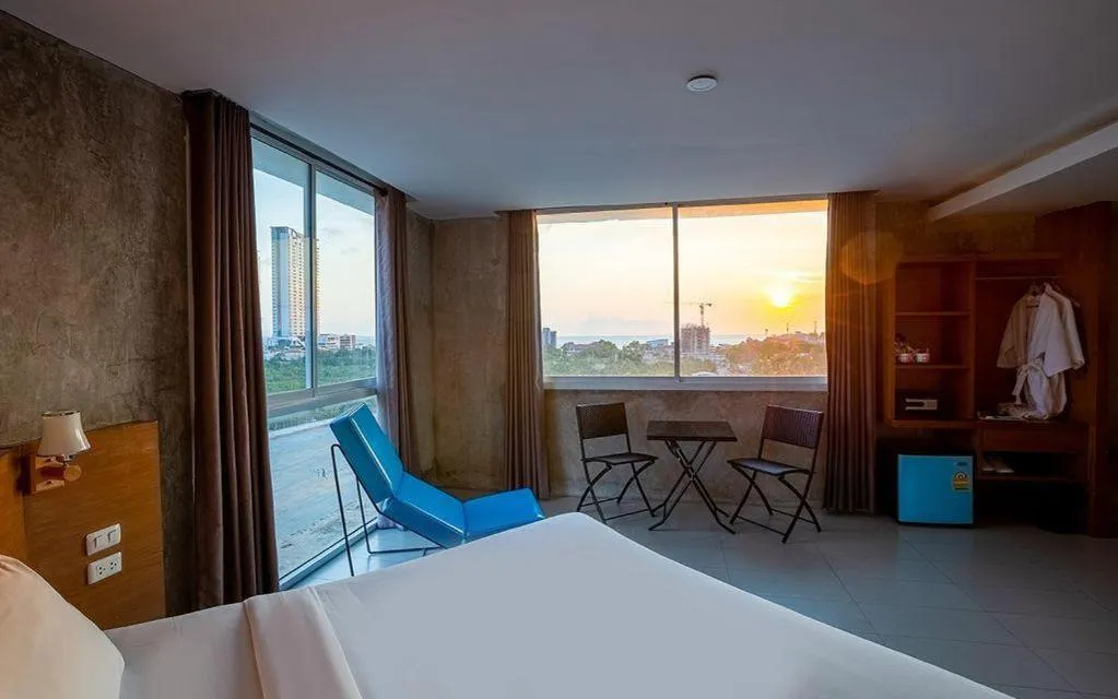 Bed in B2 Jomtien Pattaya Boutique & Budget Hotel