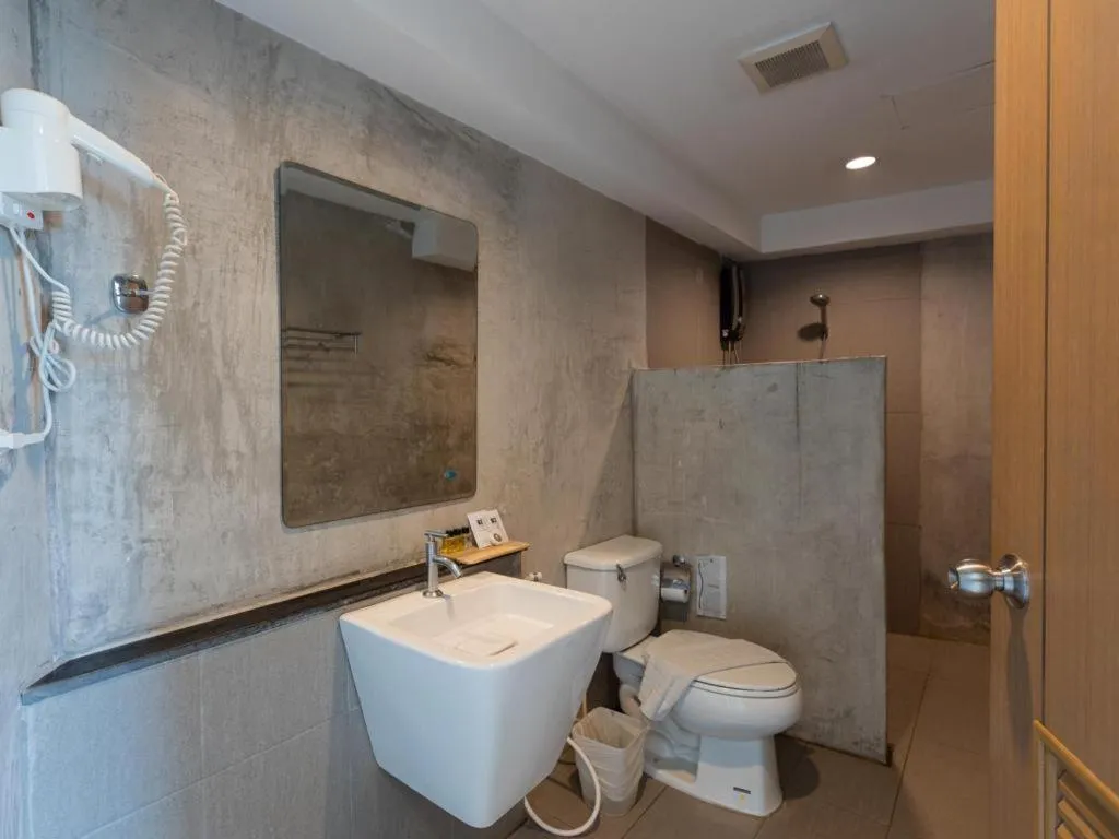 B2 Jomtien Pattaya Boutique & Budget Hotel