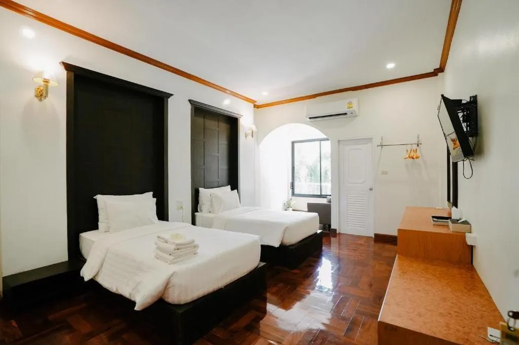 Bed in Siam River Resort