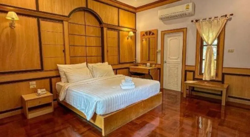 Bed in Siam River Resort